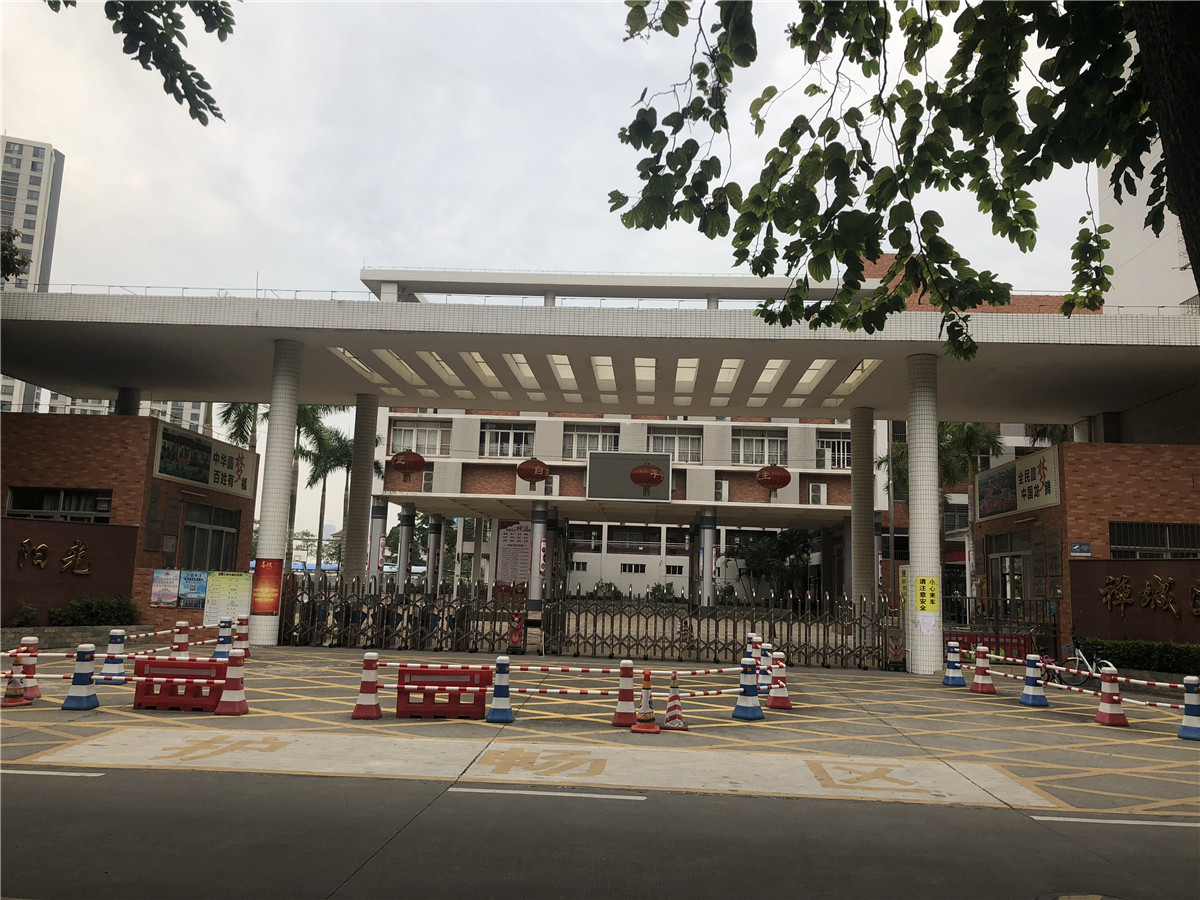 src=http___fang-school.leyoujia.com_school_xq_2018-11_28_20_FrbM7v_1OBkRrZljAIEq.jpg